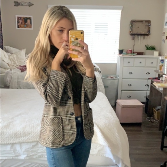 HEY !!! i’m lauren 💖🦋🌈🌟 - Picture 4 of 10